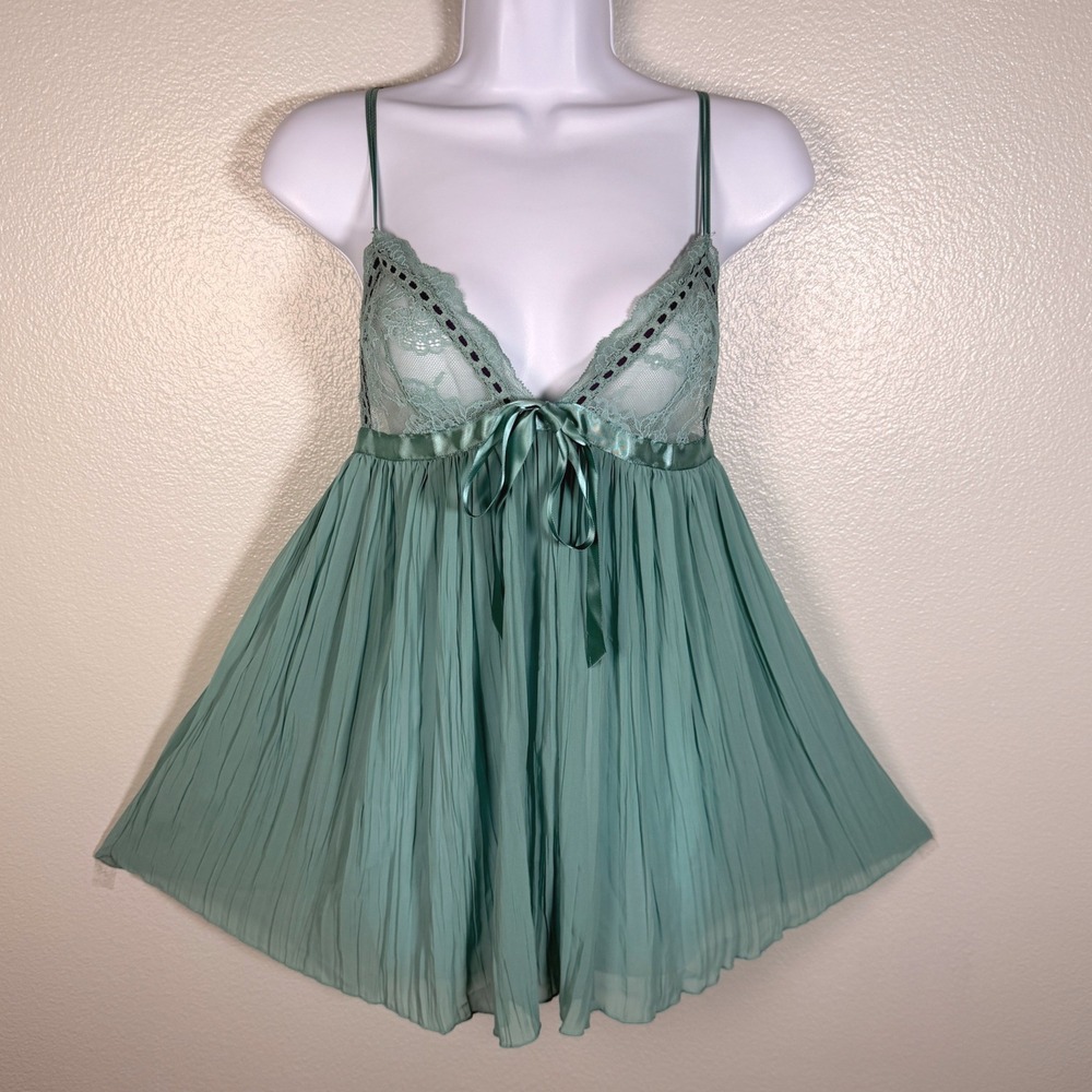 Victoria's Secret Sage Green Lace Pleated Babydoll Chemise Lingerie Size M